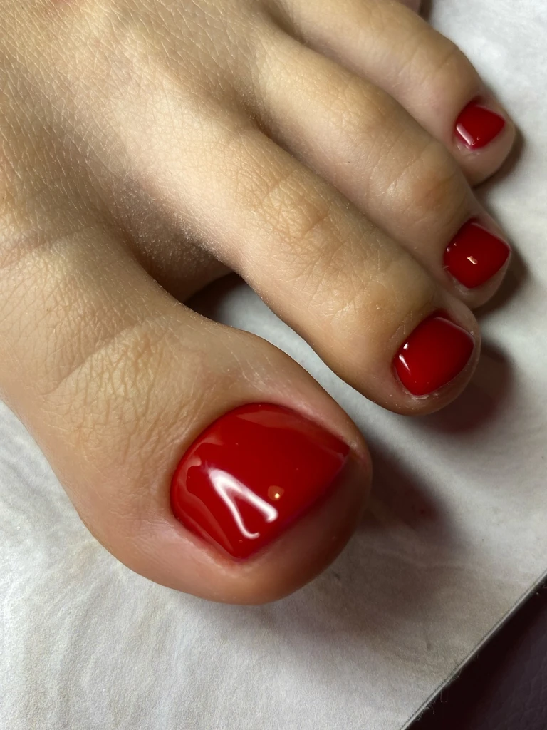 Педикюр c покрытием