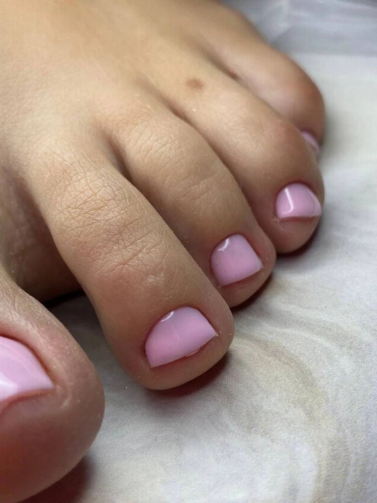 Педикюр c покрытием